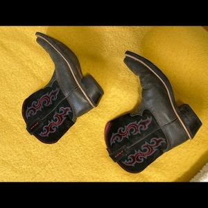 Ariat cowboy mid calf Boots size 10 women’s